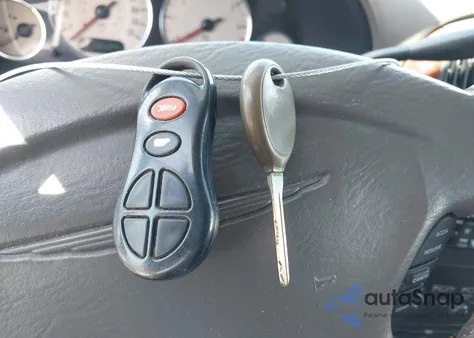 2003 Chrysler Town & Country Limited z USA, uszkodzony, nr VIN 2C8GP64LX3R360516